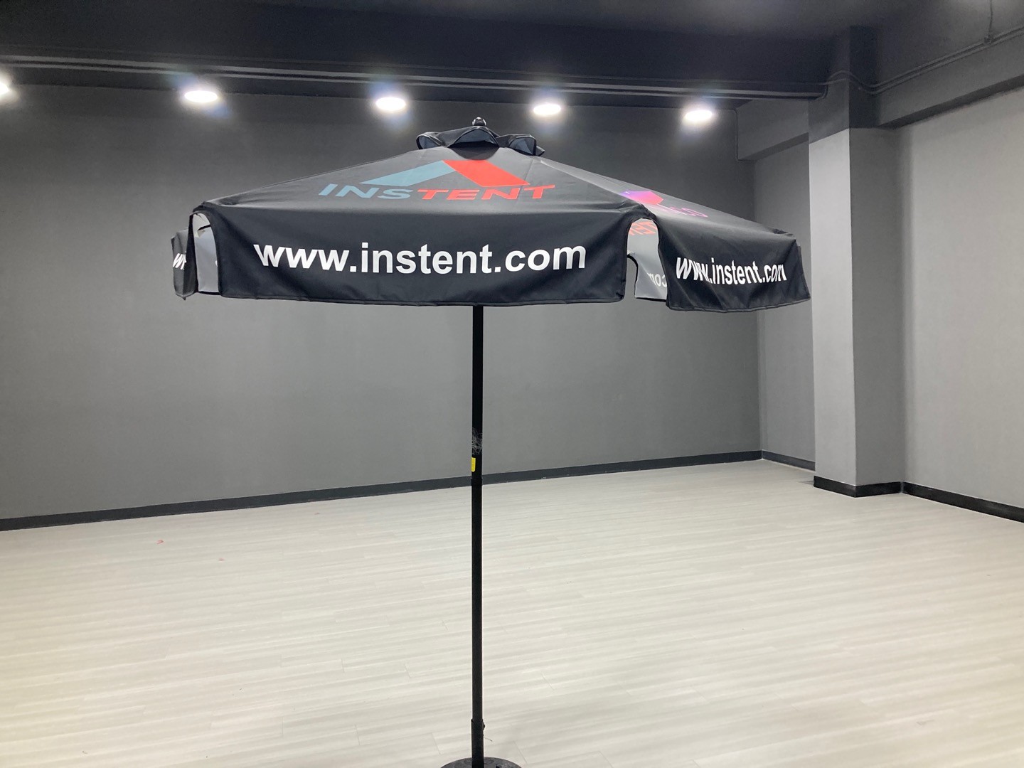 Custom Umbrella-Instent